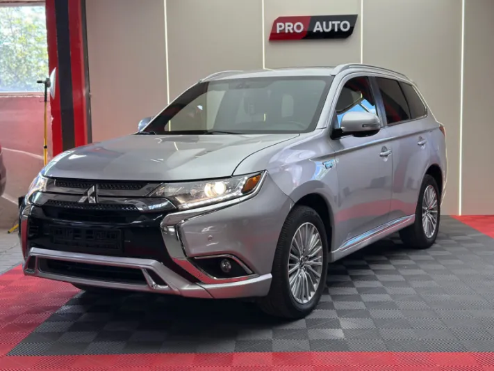 MITSUBISHI OUTLANDER PHEV 2019