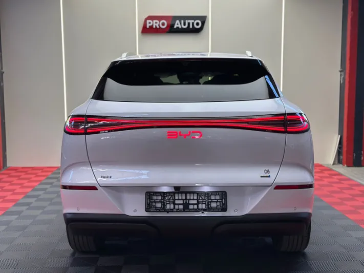 BYD SEALION 06 DM-i