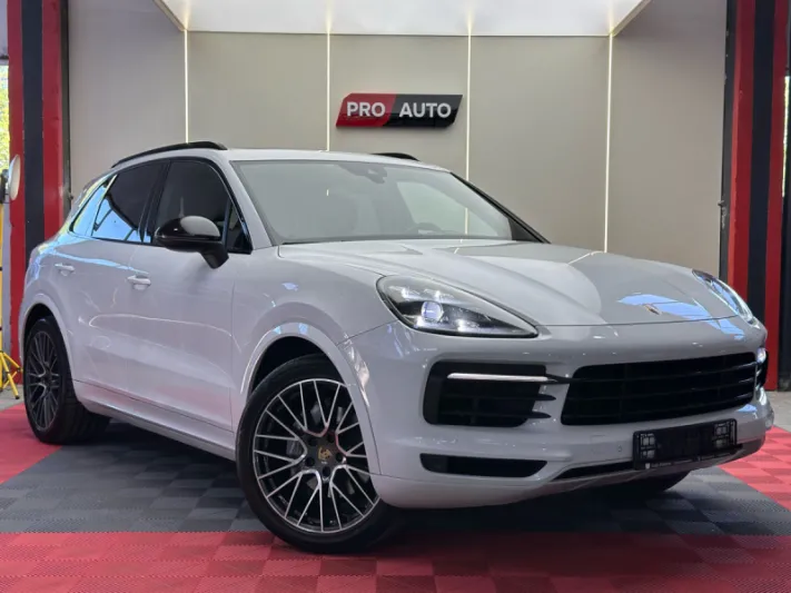 PORSCHE CAYENNE 2019