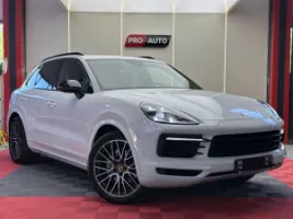 PORSCHE CAYENNE 2019