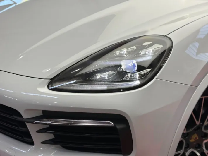 PORSCHE CAYENNE 2019