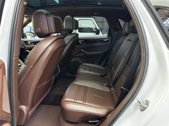 PORSCHE CAYENNE 2019
