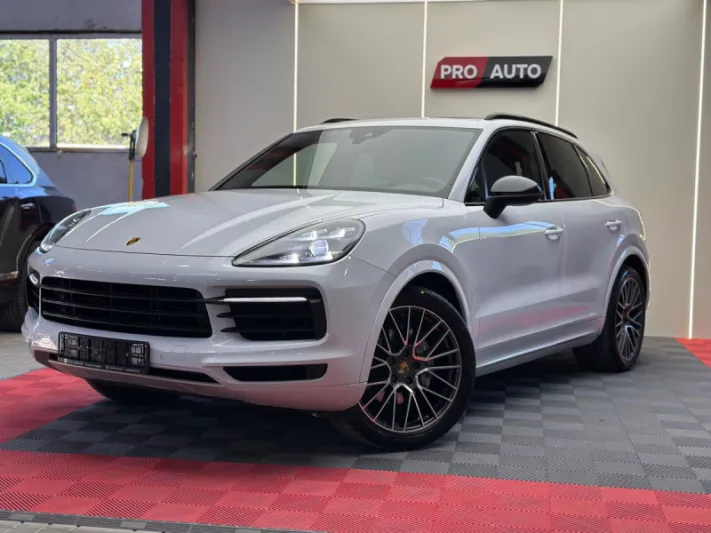 PORSCHE CAYENNE 2019