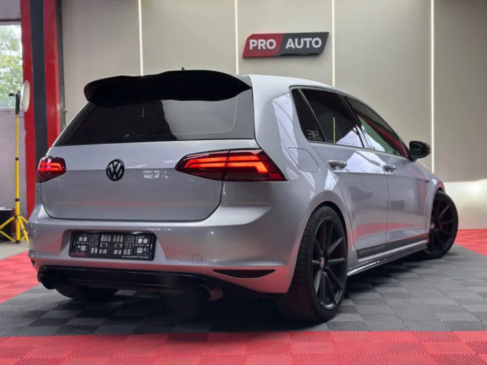 VOLKSWAGEN GOLF GTI 2017