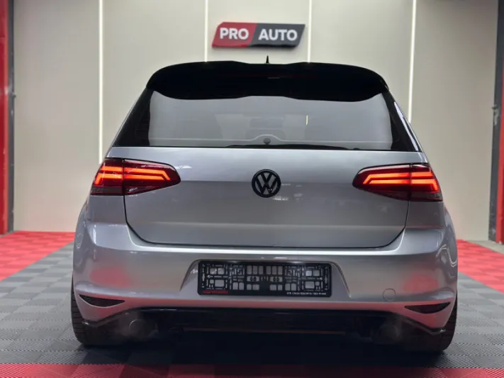 VOLKSWAGEN GOLF GTI 2017
