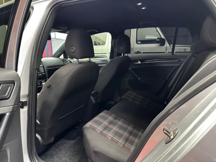 VOLKSWAGEN GOLF GTI 2017