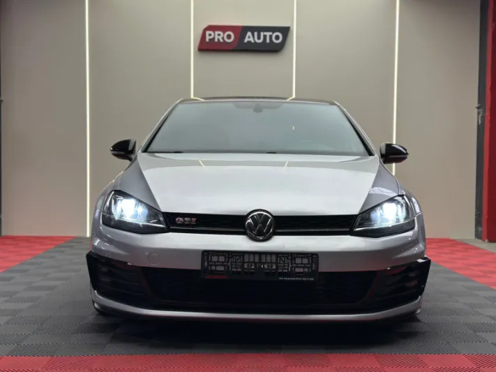 VOLKSWAGEN GOLF GTI 2017