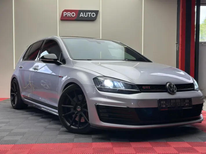 VOLKSWAGEN GOLF GTI 2017