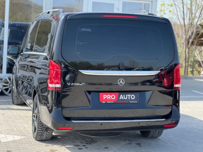 Mercedes V-Class