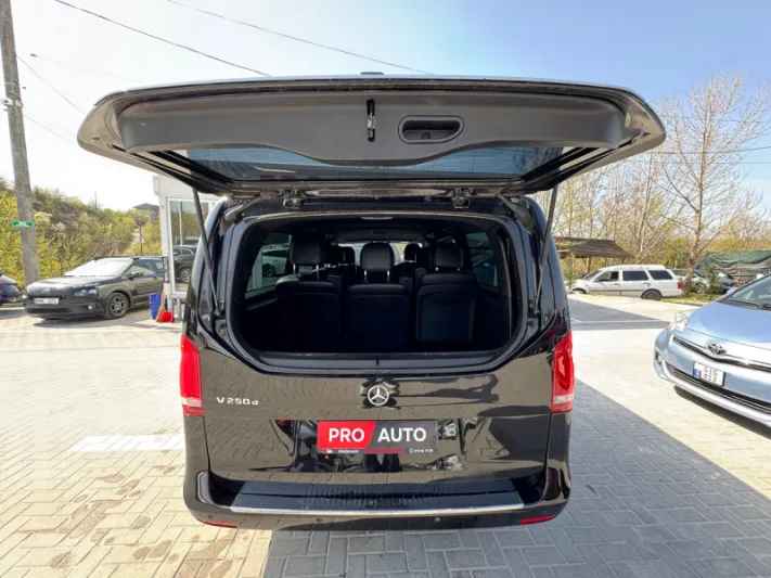 Mercedes V-Class