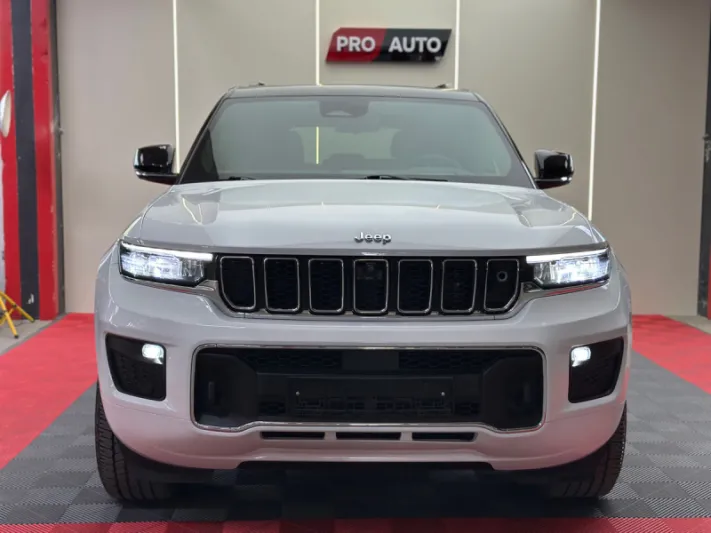 Jeep GRAND CHEROKEE 2022