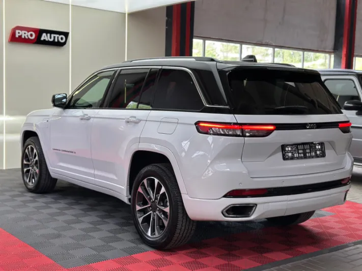 Jeep GRAND CHEROKEE 2022