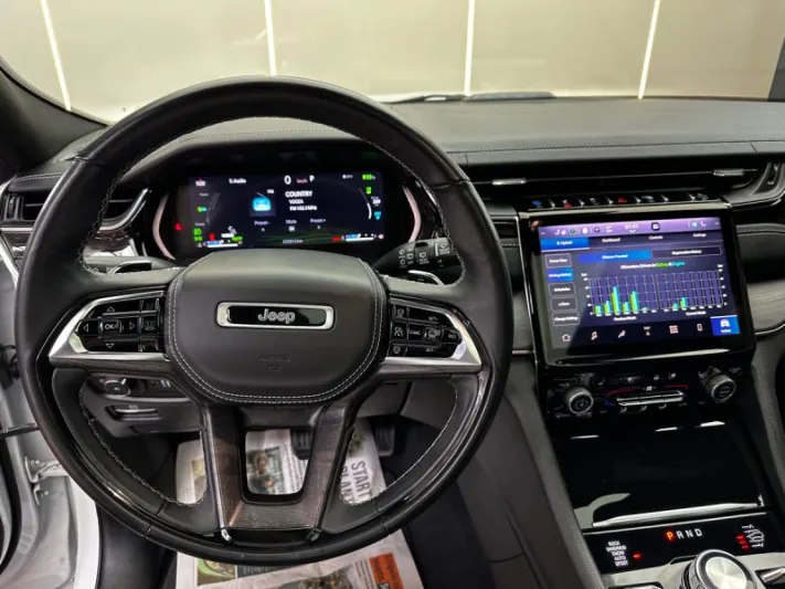 Jeep GRAND CHEROKEE 2022