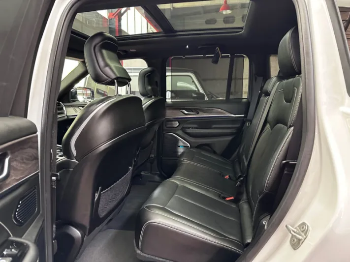 Jeep GRAND CHEROKEE 2022