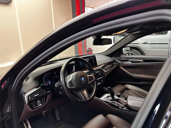 BMW 530e G30 2021