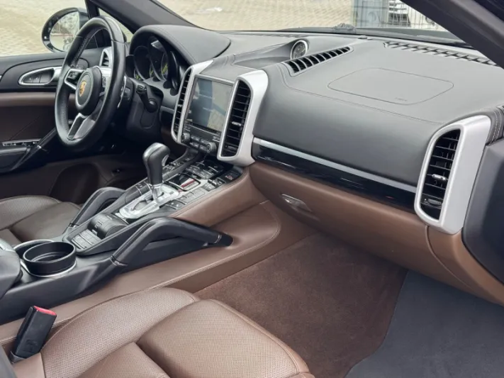 2017 Porsche Cayenne