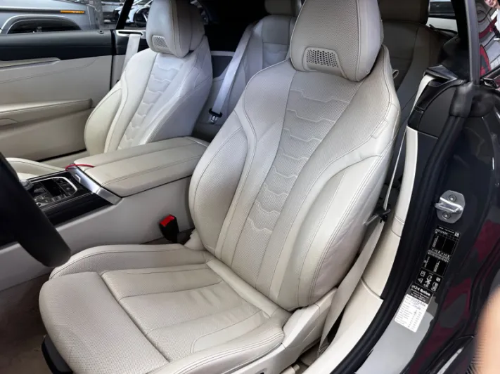 BMW M850i Xdrive Cabrio 2019