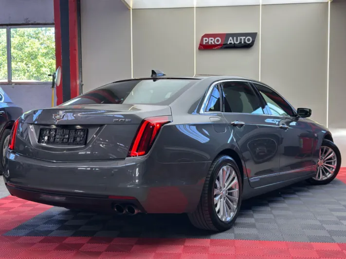 Cadillac CT6 2017