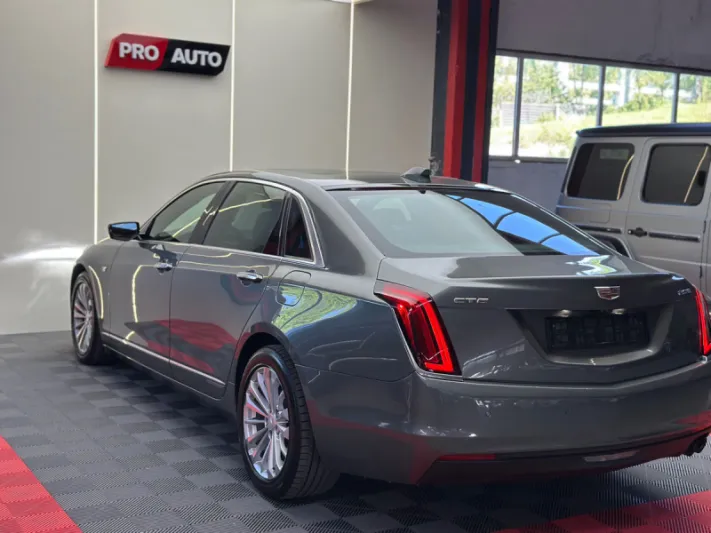Cadillac CT6 2017