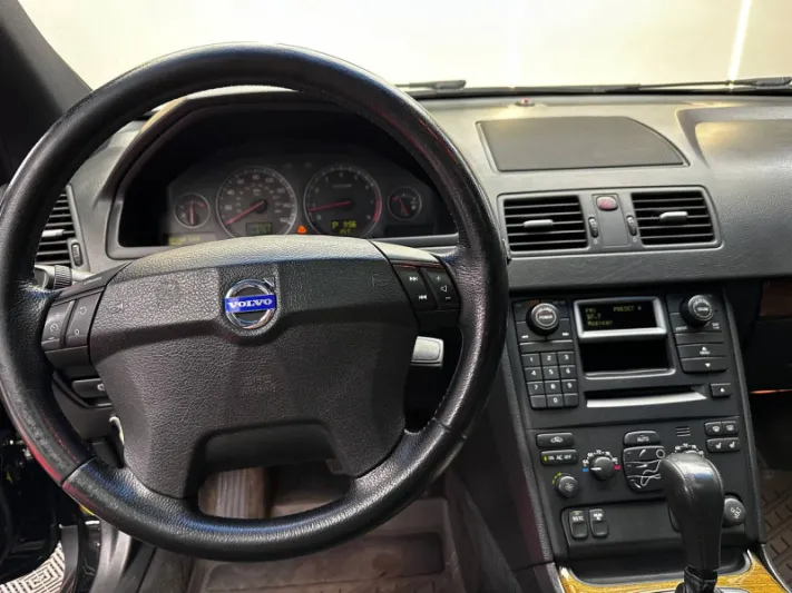VOLVO XC90 AWD 2006