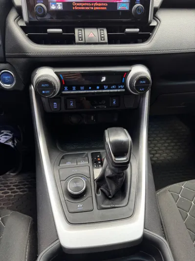 TOYOTA RAV4 HYBRID AWD 2019