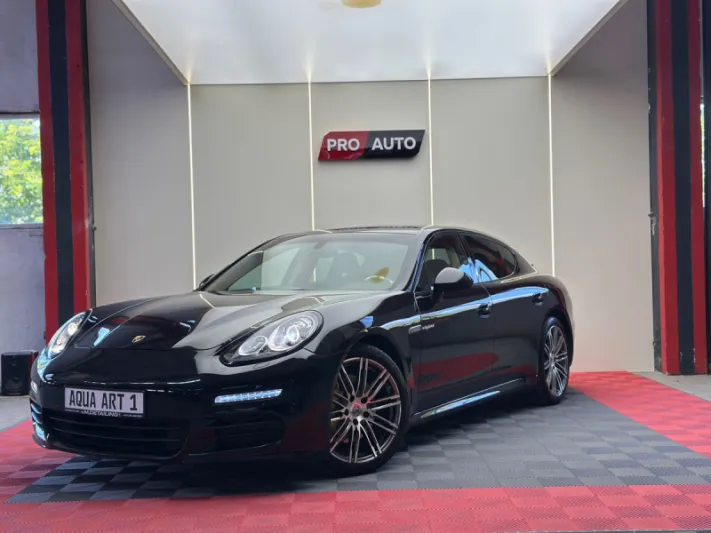 PORSCHE Panamera S E-Hybrid 2015