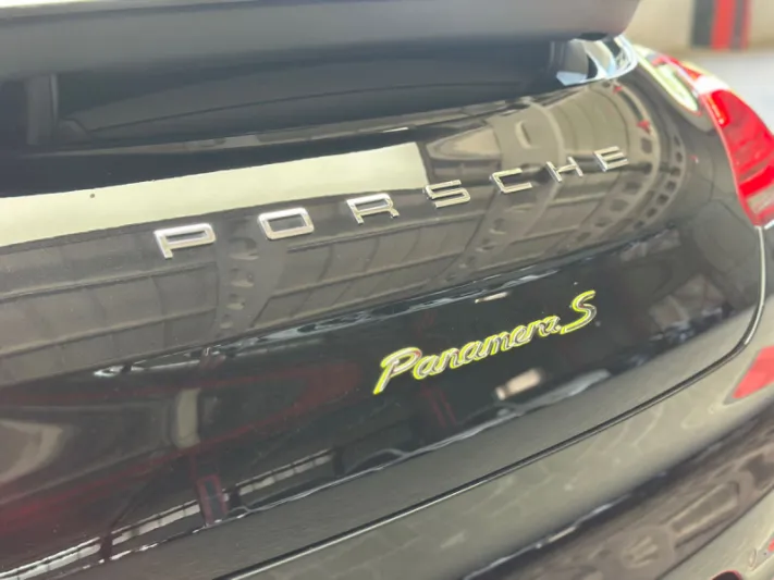 PORSCHE Panamera S E-Hybrid 2015