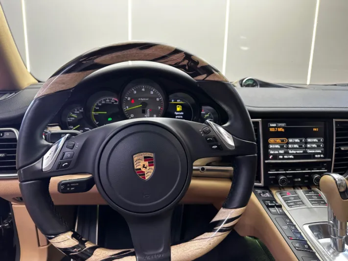 PORSCHE Panamera S E-Hybrid 2015