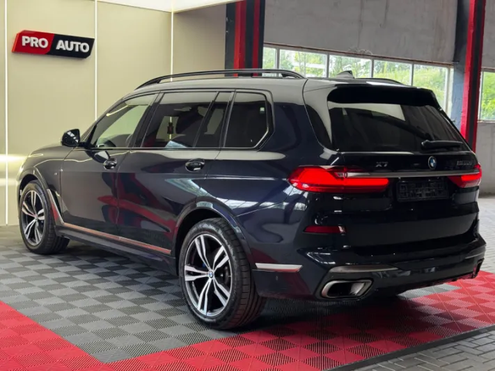BMW X7 50D 2019
