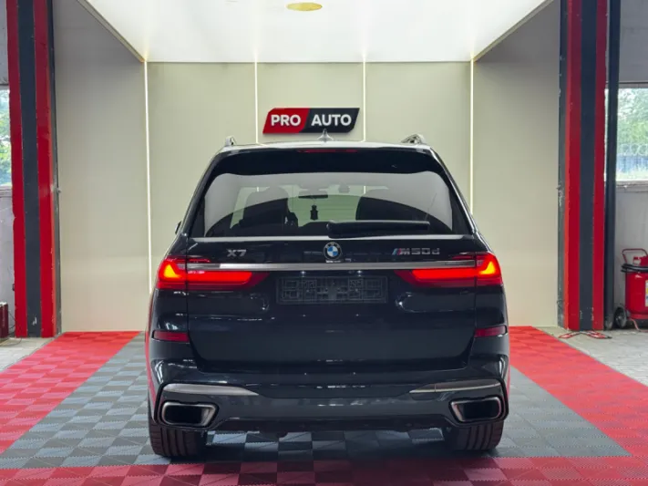BMW X7 50D 2019