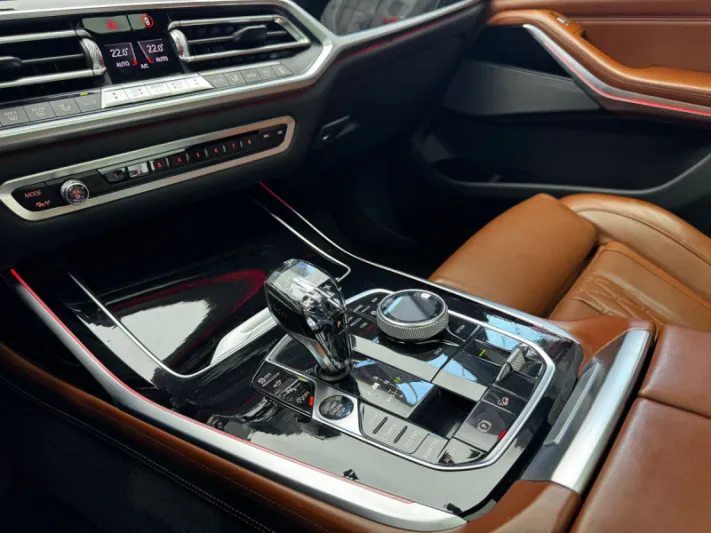 BMW X7 50D 2019
