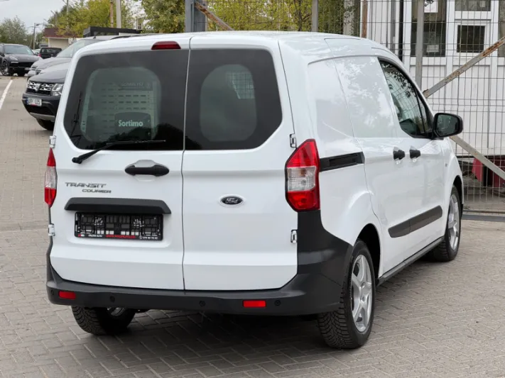 2018 Ford Transit Courier