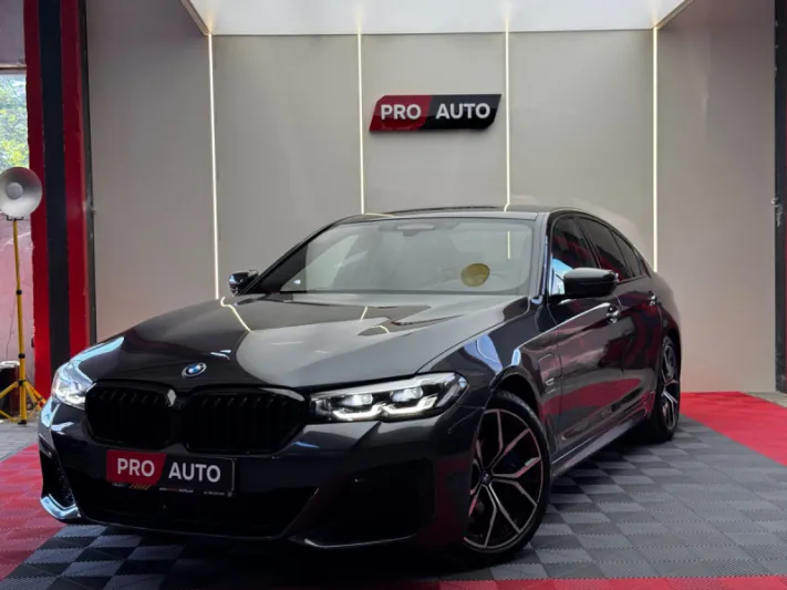BMW 545e G30 Xdrive 2022