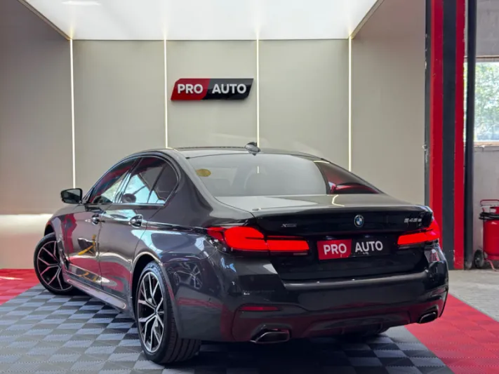 BMW 545e G30 Xdrive 2022
