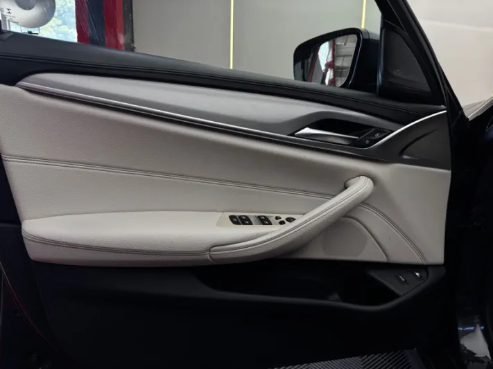 BMW 545e G30 Xdrive 2022