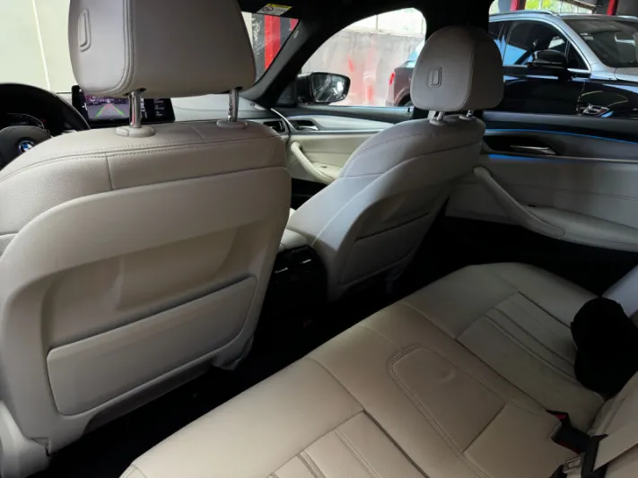 BMW 545e G30 Xdrive 2022
