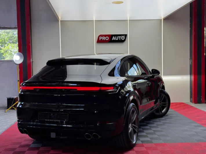 PORSCHE Cayenne S E-Hybrid 2025