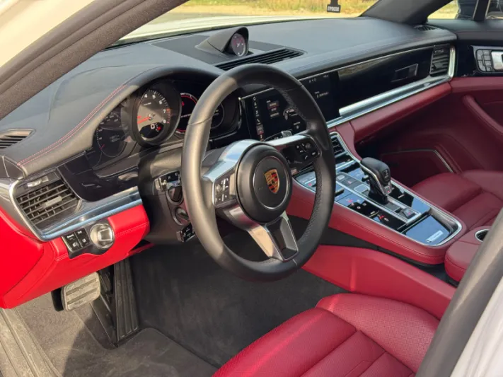 2018 Porsche Panamera