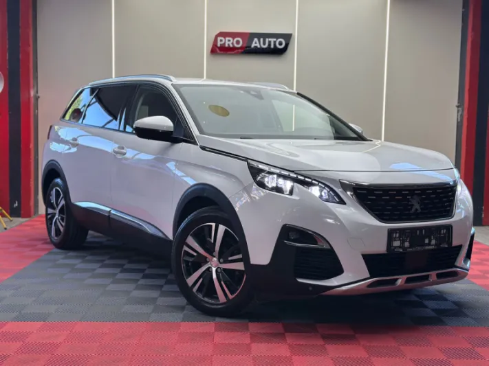 Peugeot 5008 2019