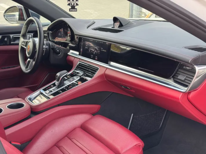 2018 Porsche Panamera