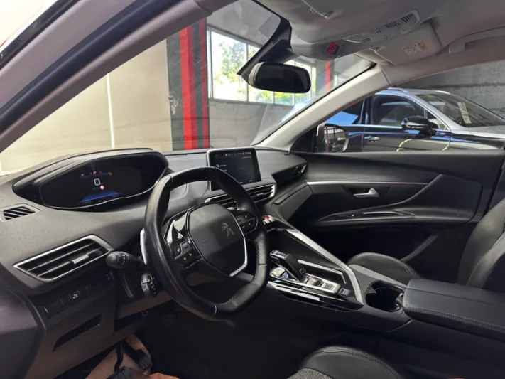 Peugeot 5008 2019