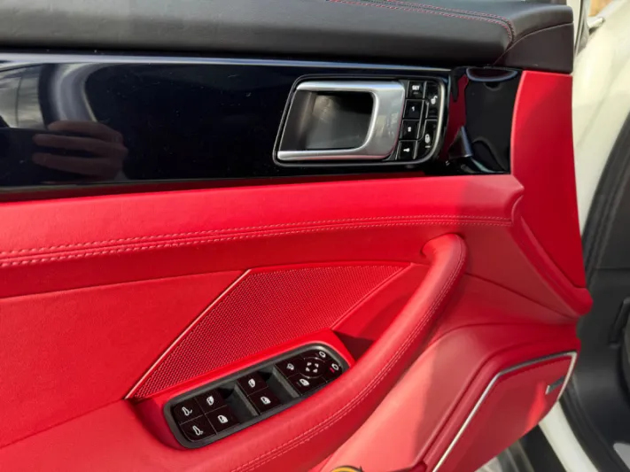 2018 Porsche Panamera