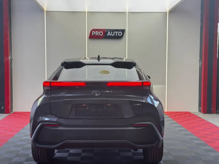 Toyota C-HR 2024