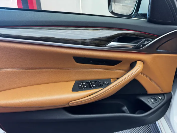 BMW 5 Series 2019