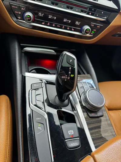BMW 5 Series 2019