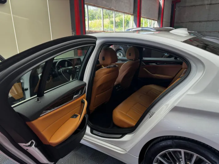 BMW 5 Series 2019