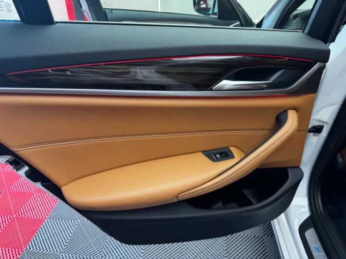 BMW 5 Series 2019