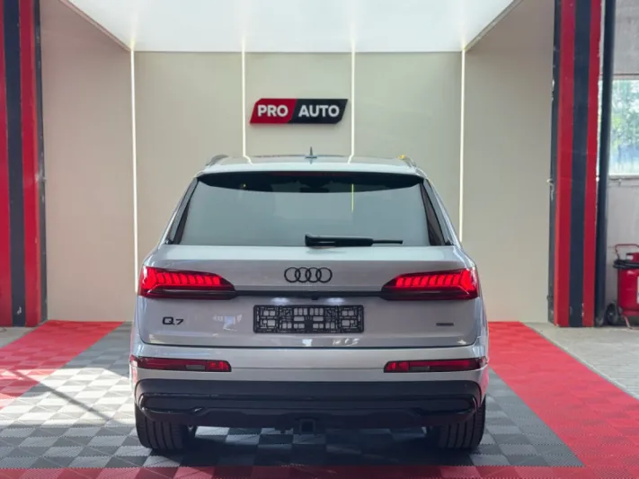 Audi Q7 2023
