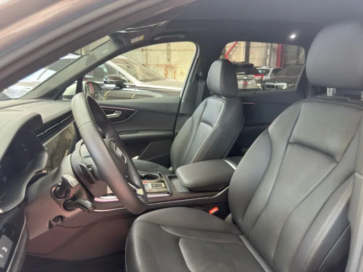 Audi Q7 2023