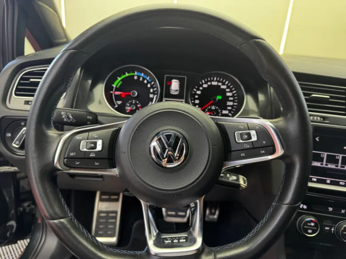 Volkswagen Golf GTE